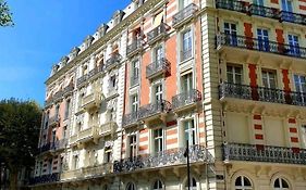 Roomchic - Les Ambassadeurs