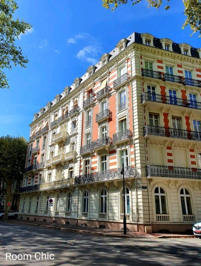 Roomchic - Les Ambassadeurs Vichy Exterior foto